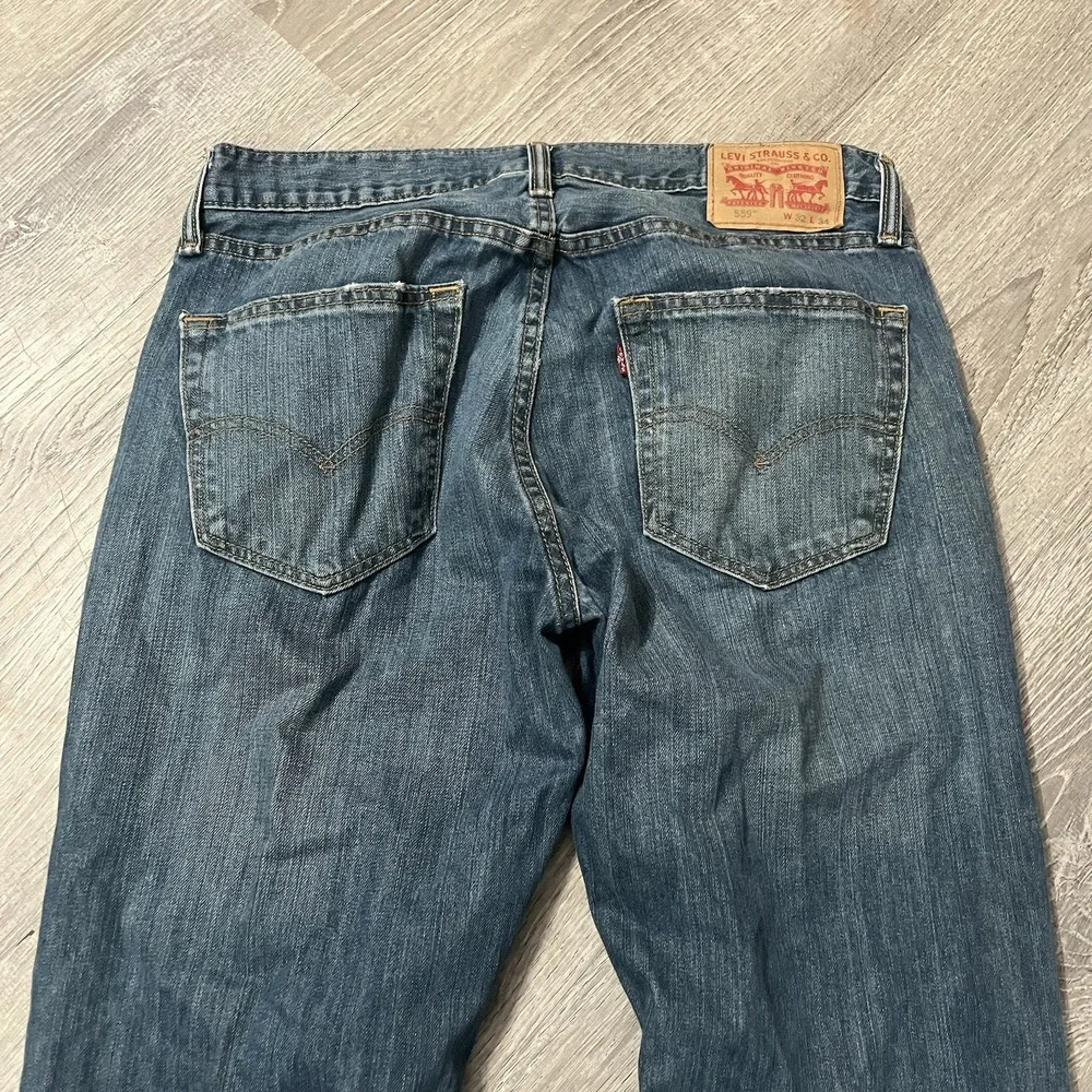 Levis 559 Jeans Mens 34x33 Blue Medium Wash Relaxed Straight Fit Stretch Denim‎